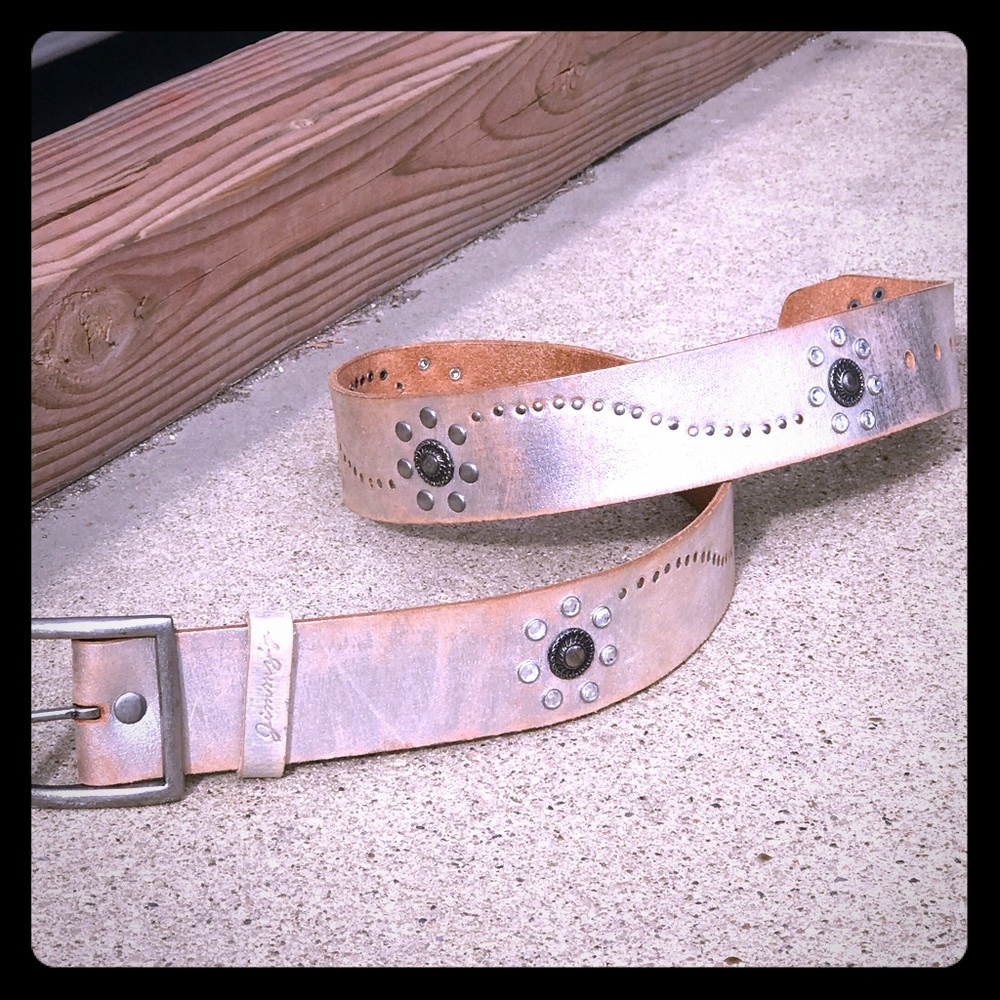NEW rustic leather Jimmy'z silver belt Size Medium