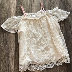 🚫Sold🚫 NWOT Lace Off Shoulder White Top