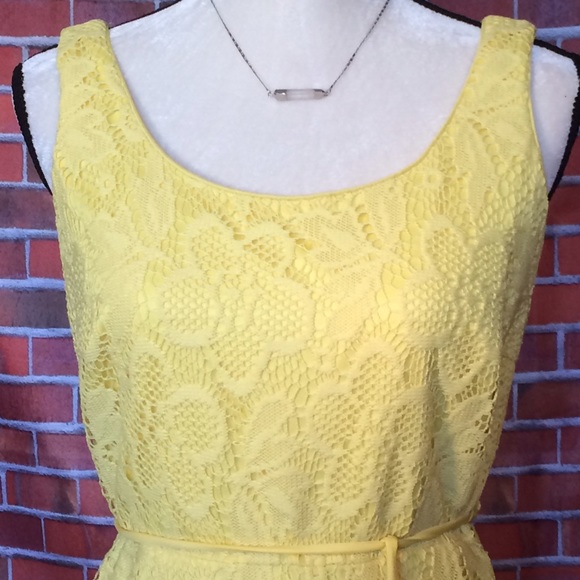 🍃🌸HOST PICK🌸🍃 Sandra Darren - Summer dress - Picture 2 of 8