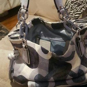 Coach signature