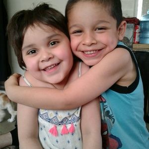 Meet your Posher, Dee