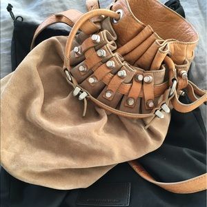 Diego bucket bag