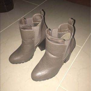 Ankle boots