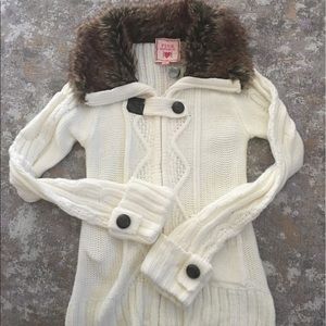 ✨🎀Pink Republic Faux Fur Sweater🎀✨