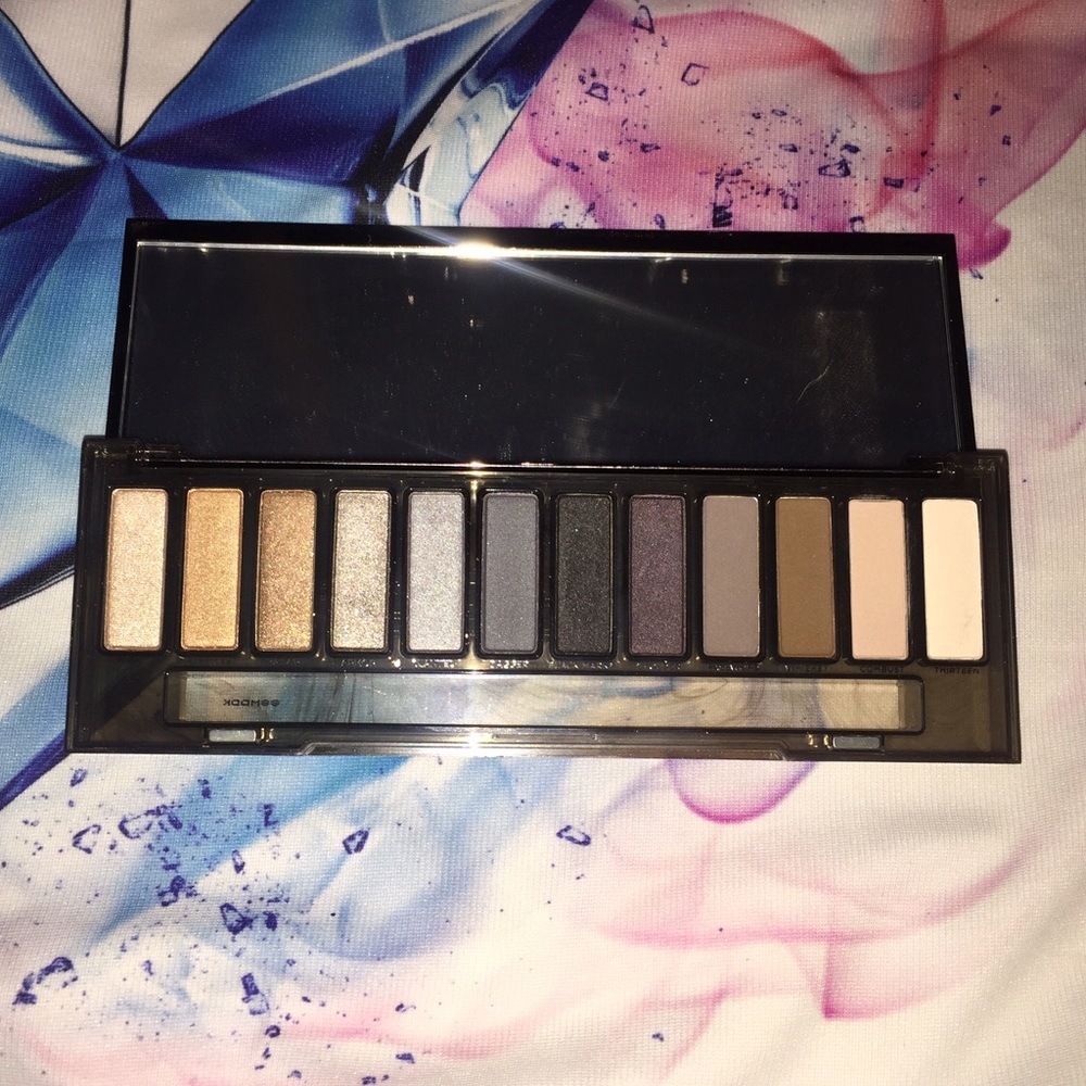 NAKED SMOKY PALETTE - Picture 2 of 4