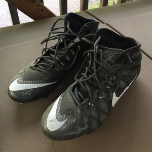 Nike men's Calvin Johnson football cleats 13