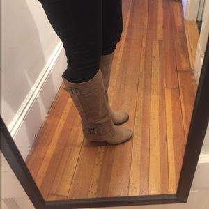 Vince Camuto gray/tan leather wedge boot. Size 9.5