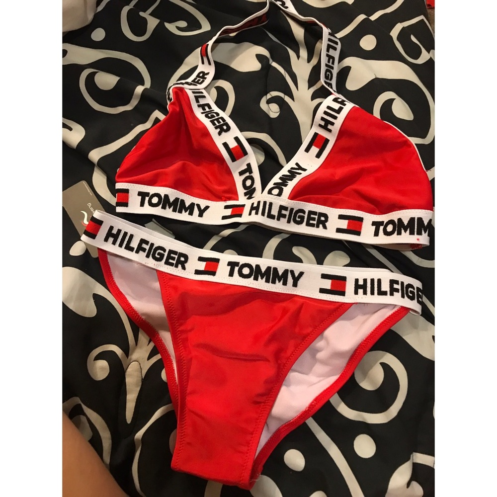 Tommy Hilfiger Bikini 👙 Never worn!
