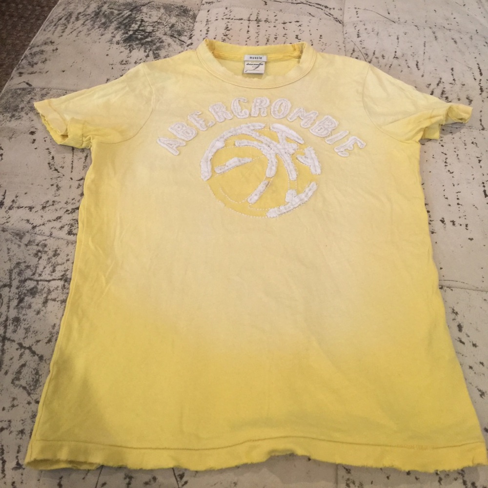 Abercrombie tshirt