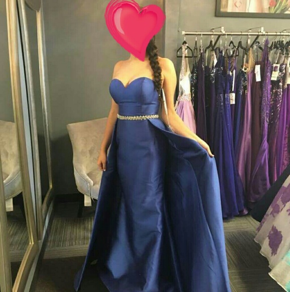 Ellie Wilde Size 8 floor length gown - Picture 2 of 5