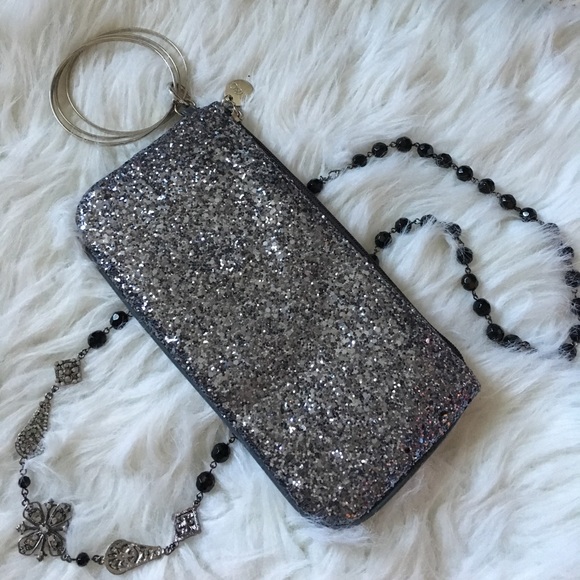 NY&Co, Silver Glitter Bangle Wristlet - Picture 2 of 7