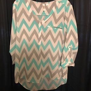 NWT! Gorgeous chevron blouse!!!