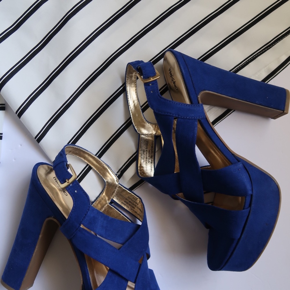 Blue Twist Block Heel