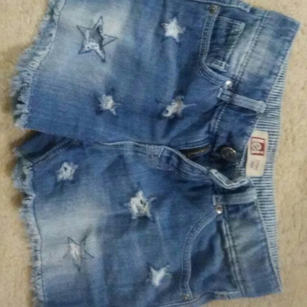 Distressed shorts