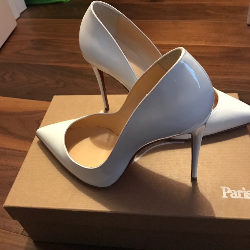 Christian Louboutin Pigalle Follies 100 🎉sale