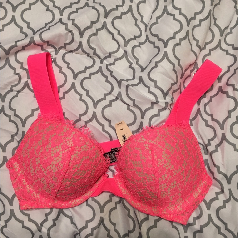 VS lace bra