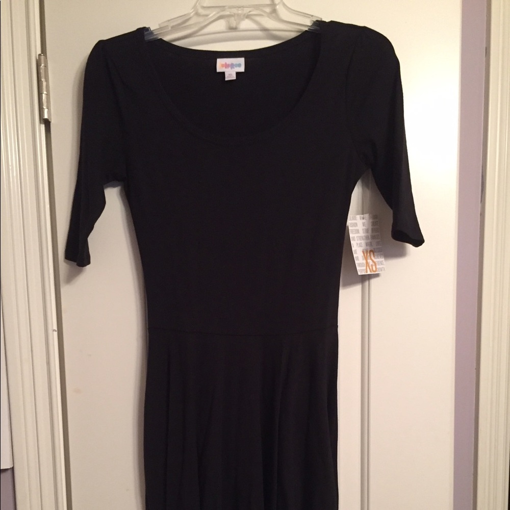 Lularoe xtra small solid black Nicole dress