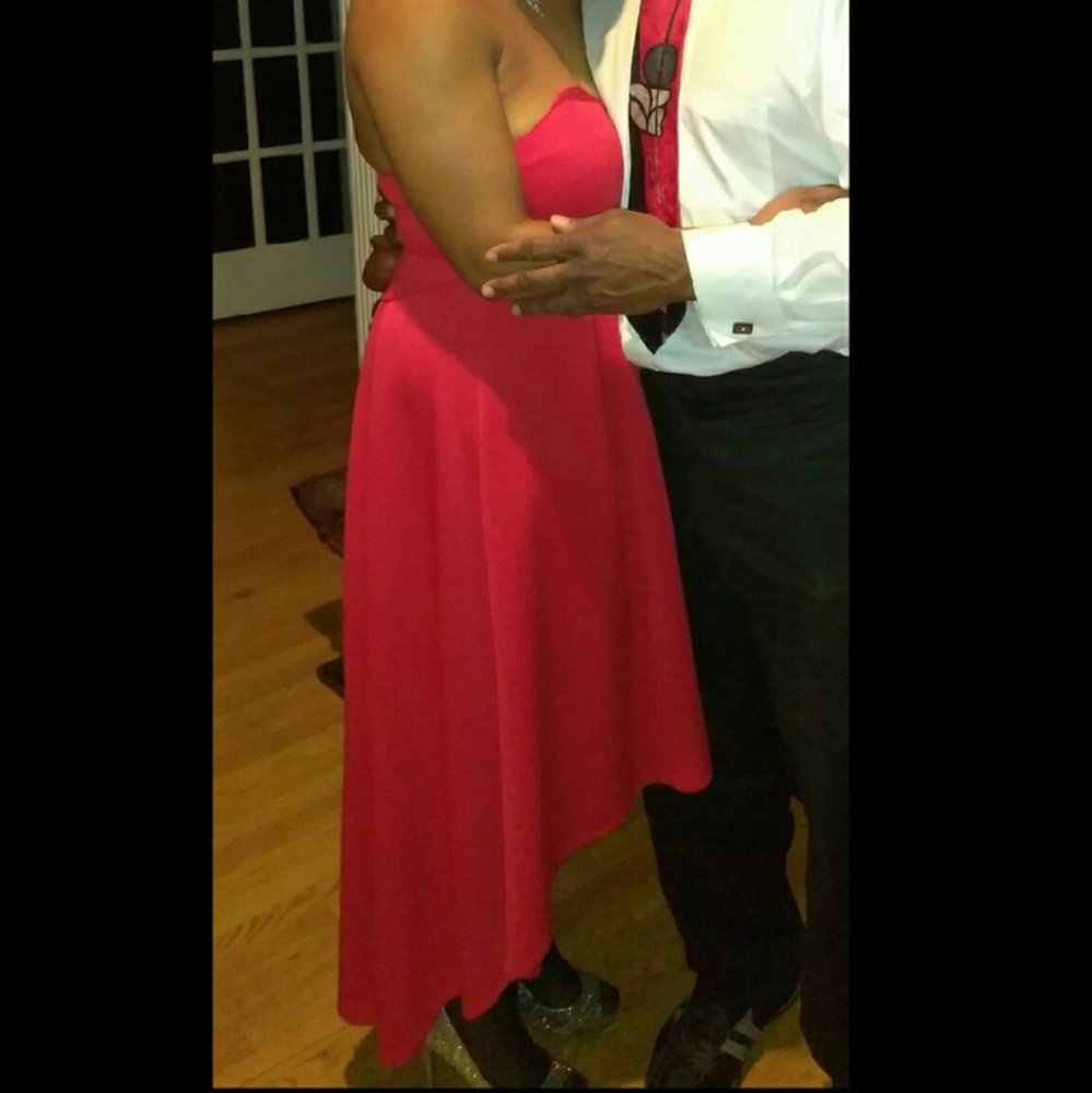 🌟HOT RED DRESS - Picture 2 of 2