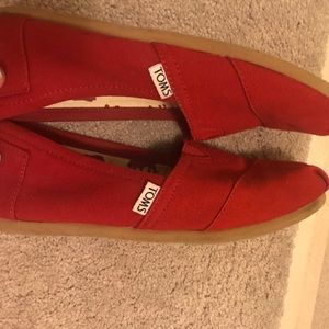 Red toms size 7 used