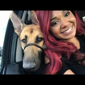 Meet your Posher, Symone