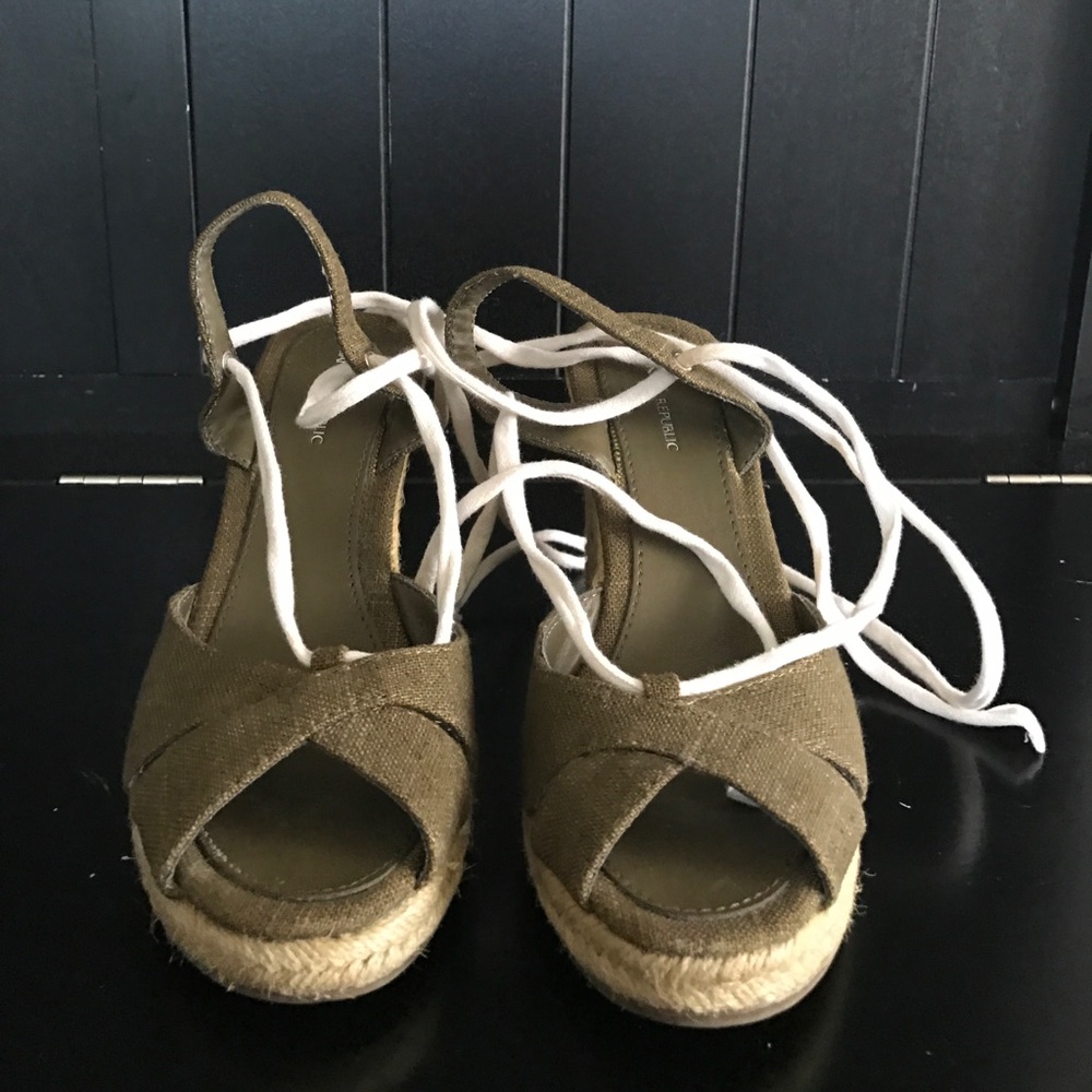 Banana Republic Wedges