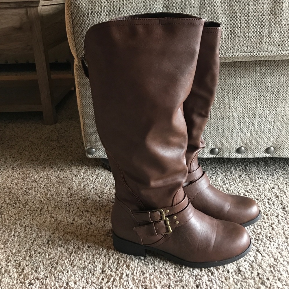 Never worn, wide calf boots