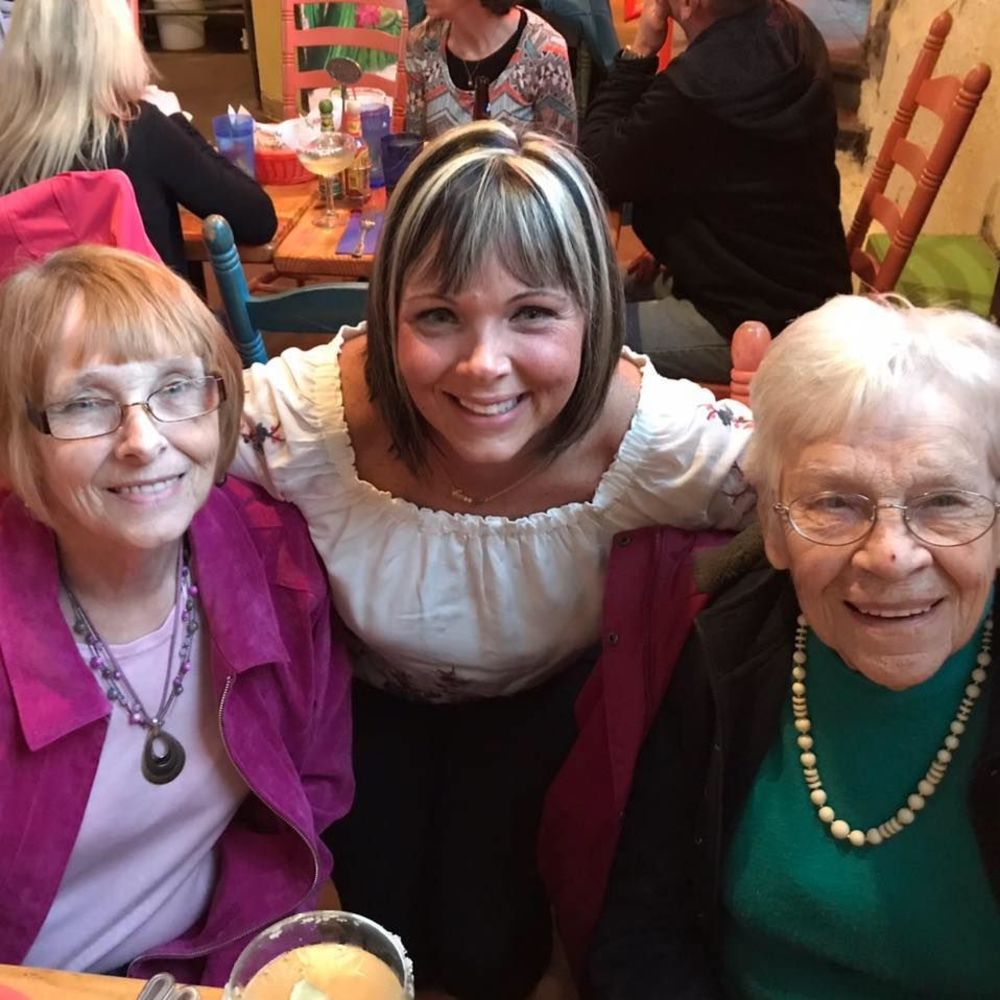 Meet your Posher, Carrie