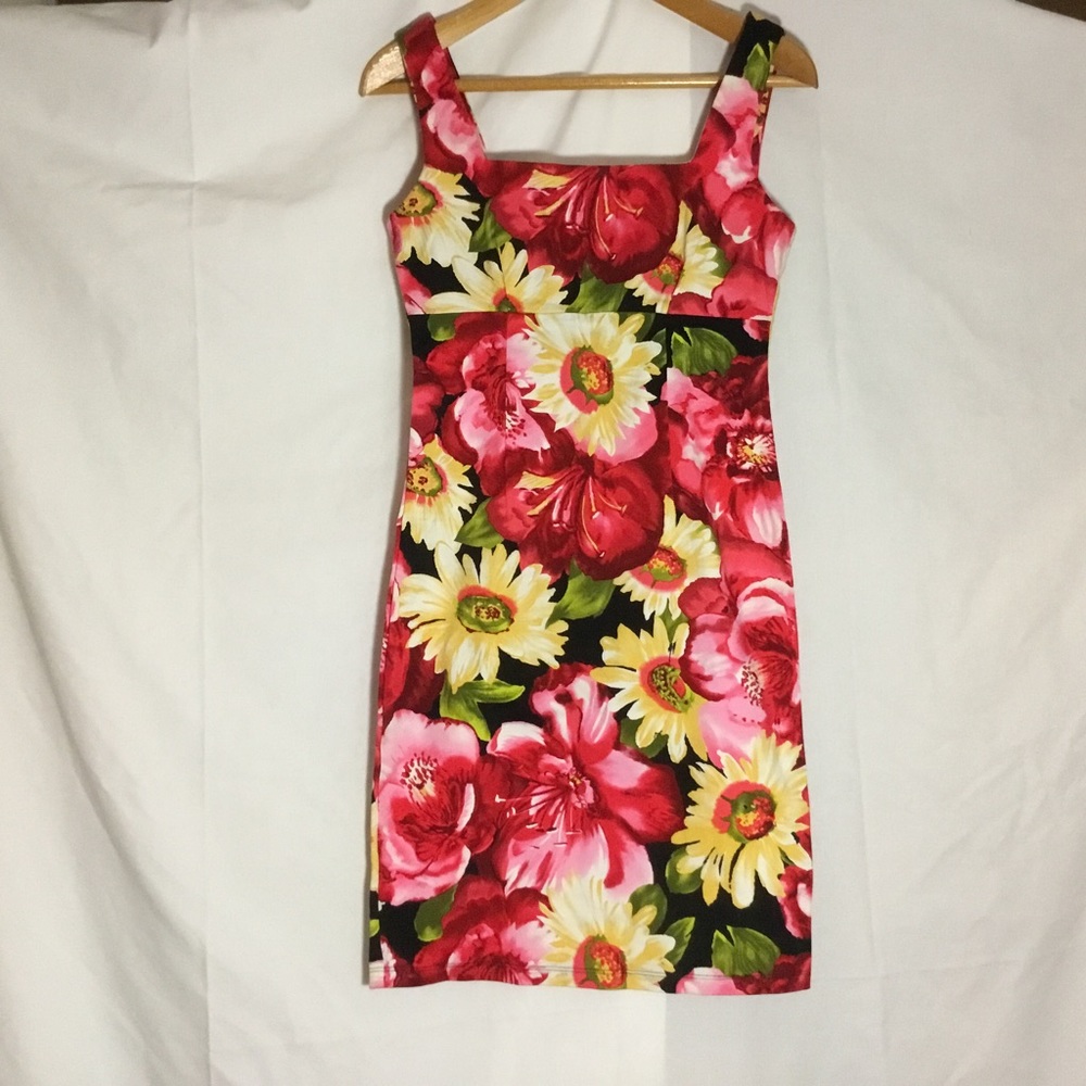 Ladies Floral NEW Summer Dress Evolution Sz 7