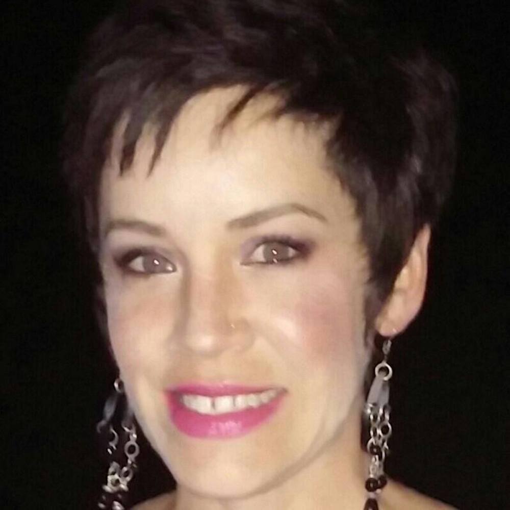 Meet your Posher, Gayle