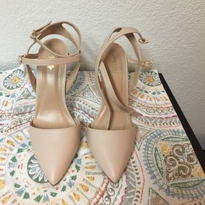 Pre-loved heels w strap