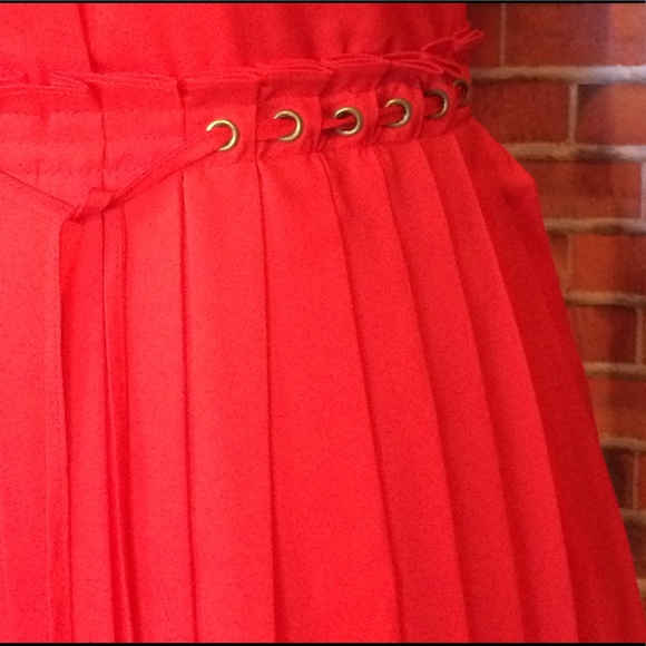 C. Luce - Bright red dress with sheer back - Picture 5 of 8