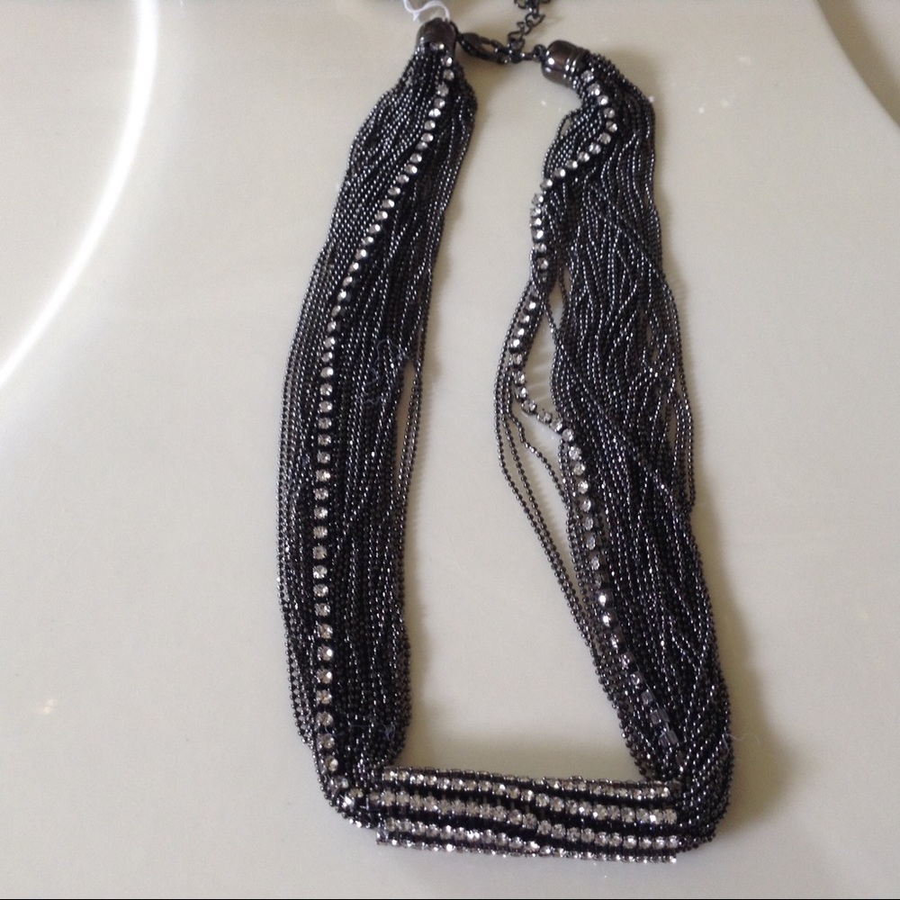 📿💝Gun Metal/Crystal Necklace by Natasha📿🎉