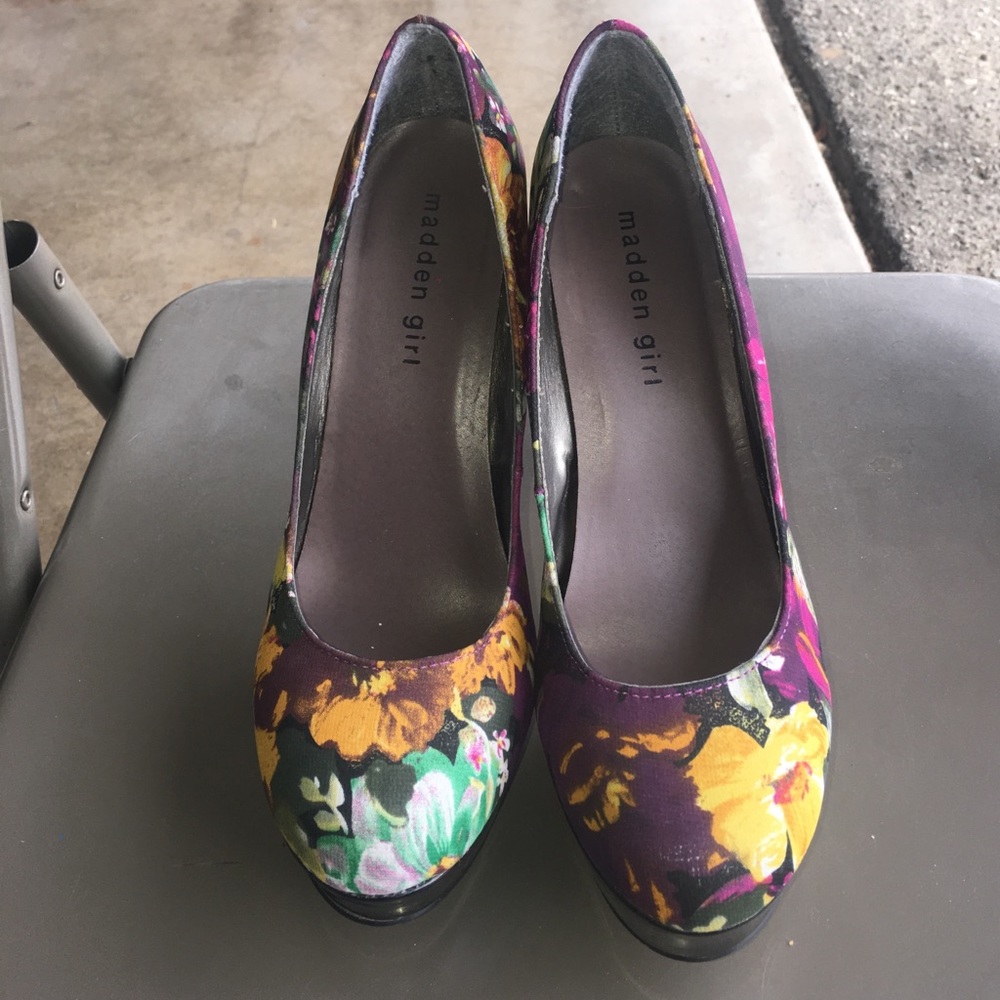 MADDEN GIRL Multiple color design heel