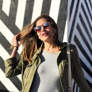 Meet your Posher, Desirée