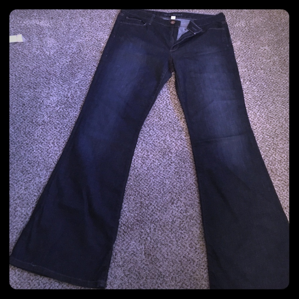 Banana Republic Size 32 (14) Flare Jeans
