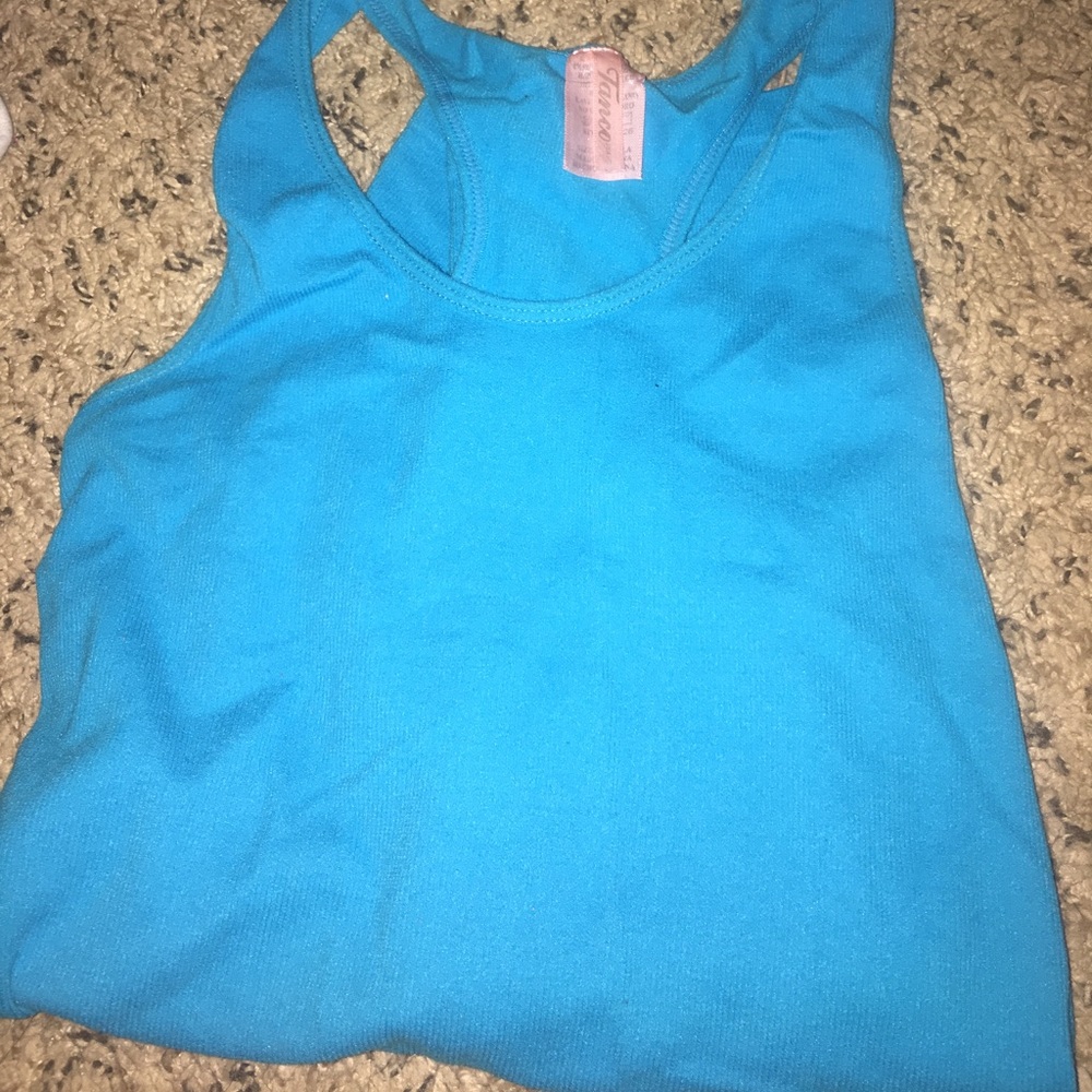 Basic tank tops(bundle) - Picture 4 of 4