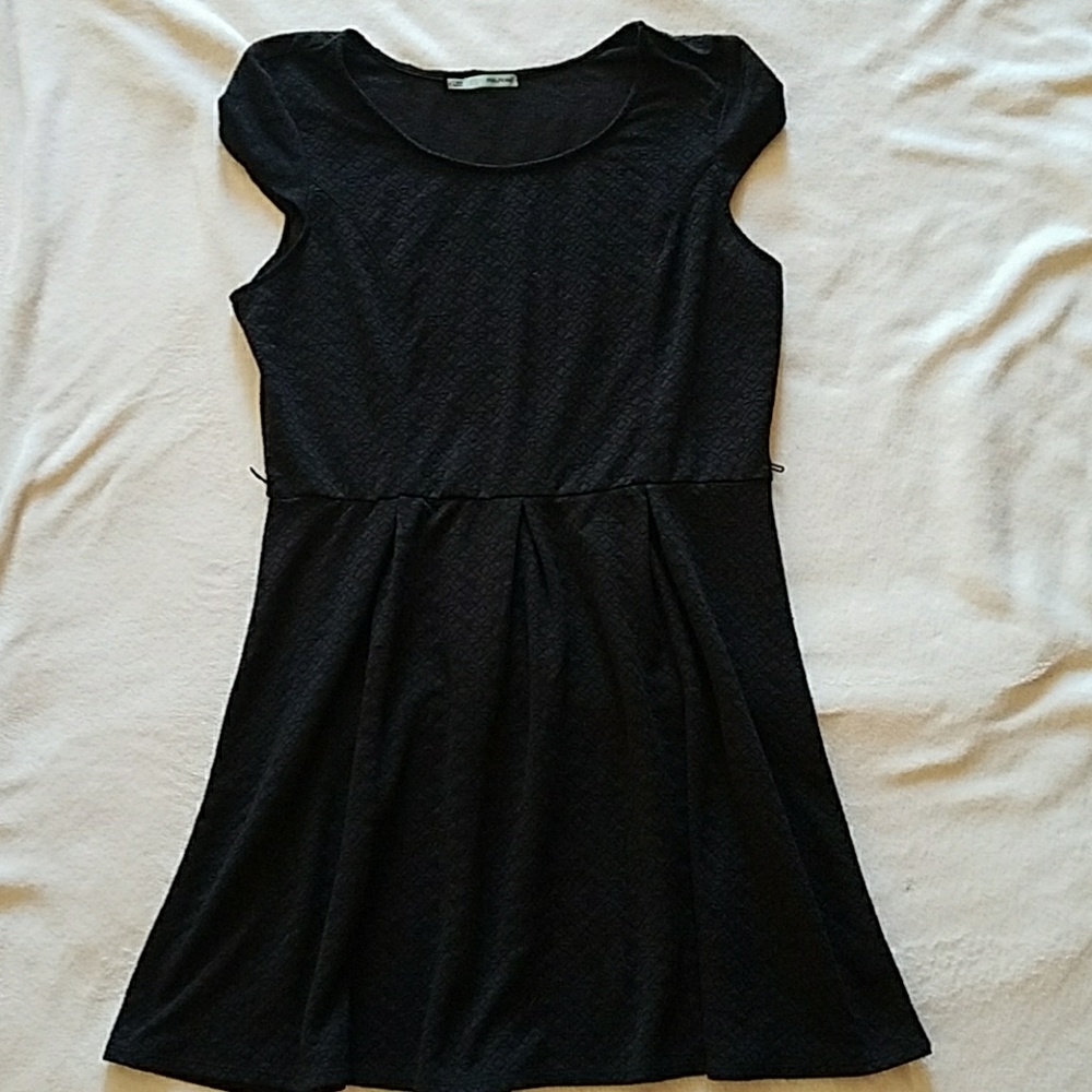 Flowy LBD