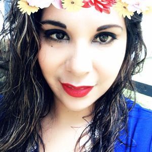 Meet your Posher, Ana