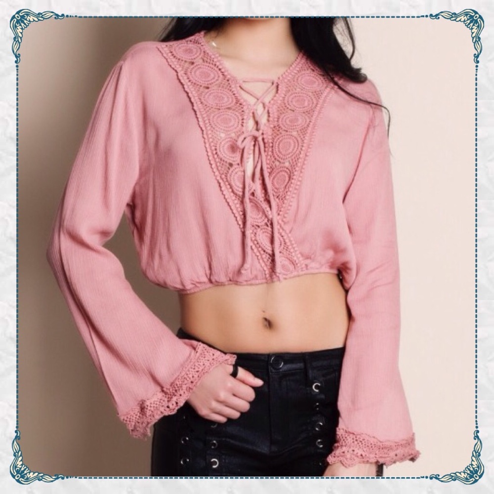 ✨Beautiful Lace-up Bell Sleeve Cropped Blouse