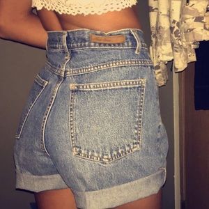 High wasted denim shorts