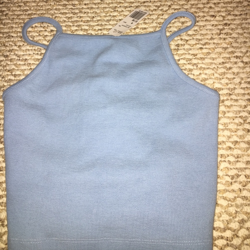 NEW WITH TAGS BLUE RIBBED CROP TOP!