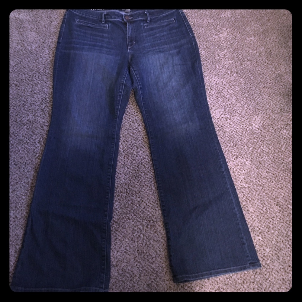 Ann Taylor Loft Curvy Bootcut Jean, Size 16