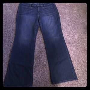 Ann Taylor Loft Curvy Bootcut Jean, Size 16