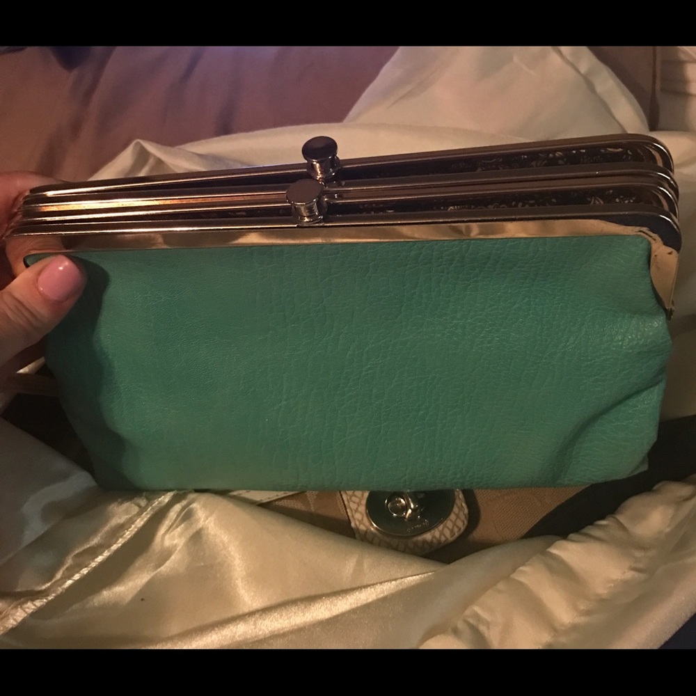 Vegan leather turquoise magnetic clutch