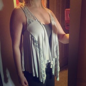 Sleeveless cardigan