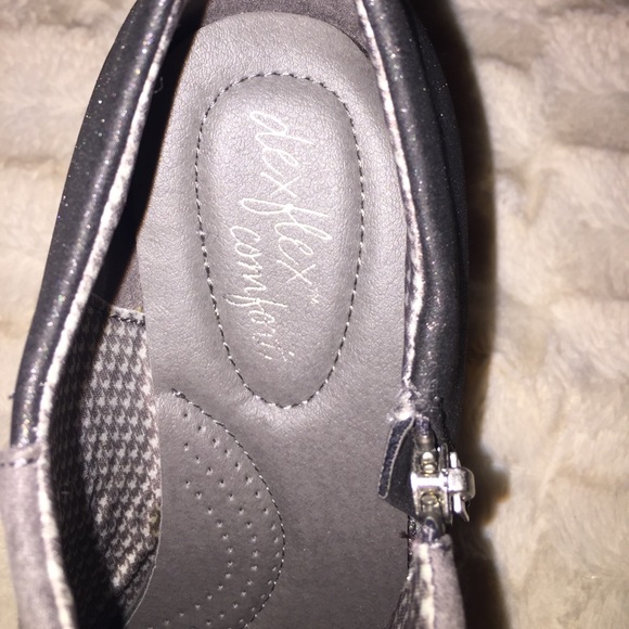 Two-toned grey booties - Picture 4 of 7