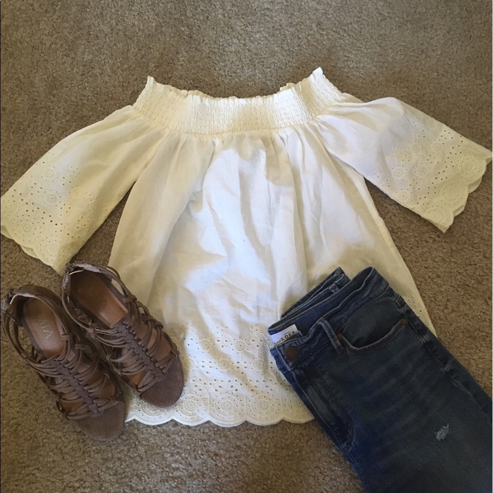 Abercrombie & Fitch off the shoulder top, XS