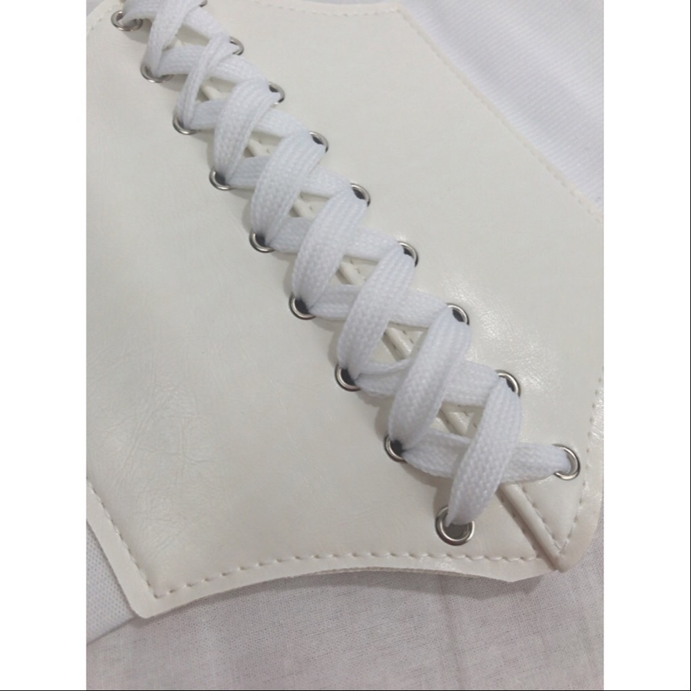 Corset Belt In White - Picture 3 of 4
