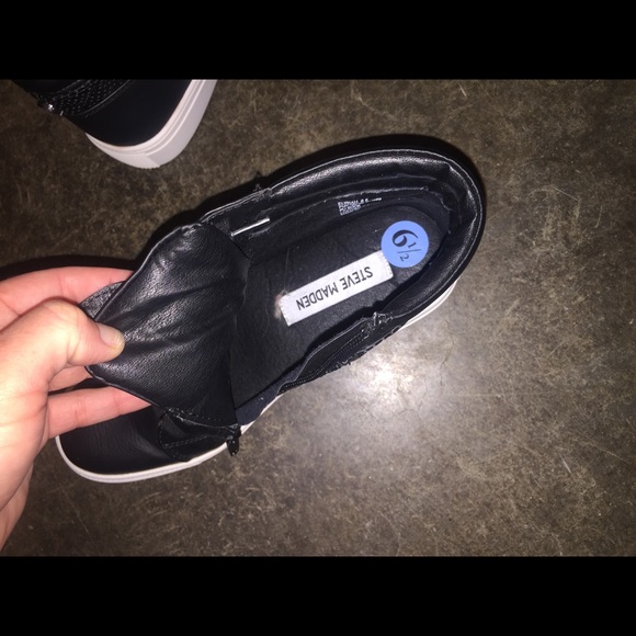 steve madden high top sneakers - Picture 3 of 3