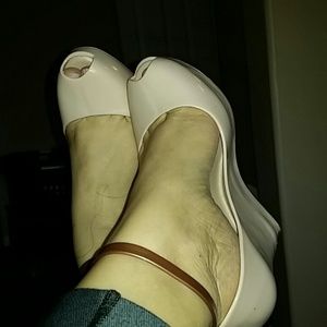 Tan/Gold Melissa wedge